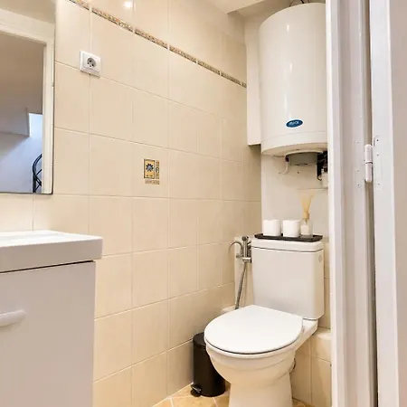 Apartment 15 Boutique 1br Near Eiffel Tower