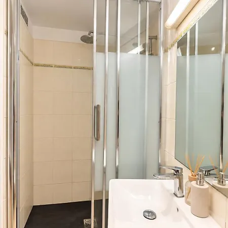 Apartment 15 Boutique 1br Near Eiffel Tower